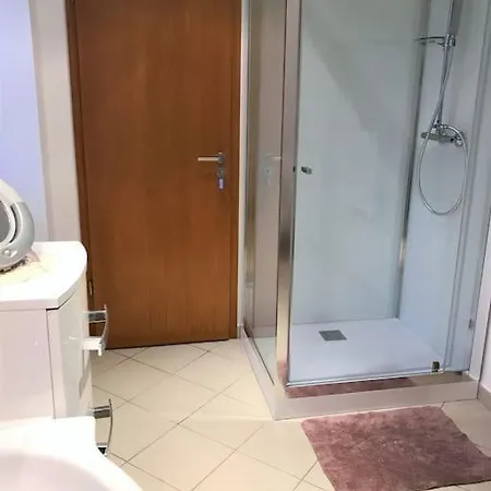 Bel De Charme De 70 M2 아파트 *